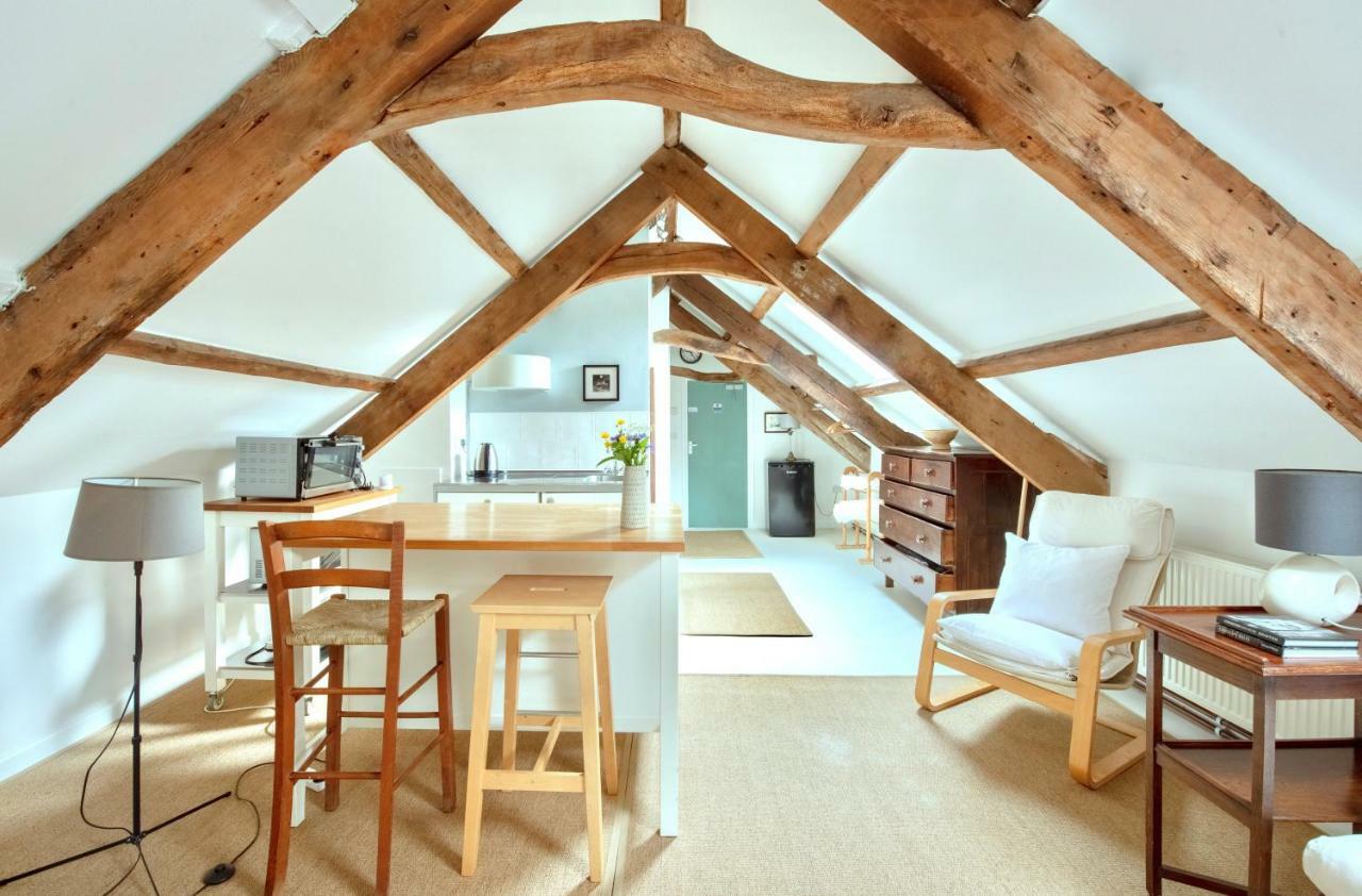 The Attic Apartment, Quay Street Studios Cardigan Eksteriør bilde